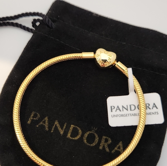Pandora Moments 14k Golden Plated Snake Chain Charm Bracelet For Women's 7.1 in - Picture 1 of 5
